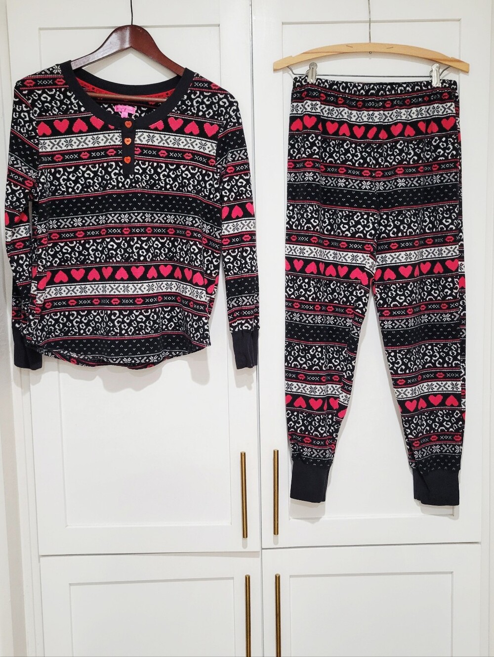 Betsey Johnson 2-Piece Cottagecore Print Girls' Pajama Set | Size Medium